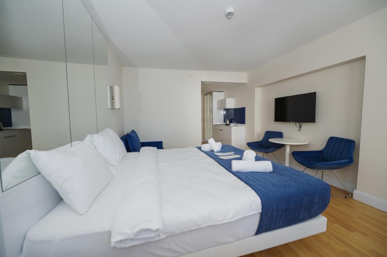 Blue Orbi City Hotel Batumi Exterior photo